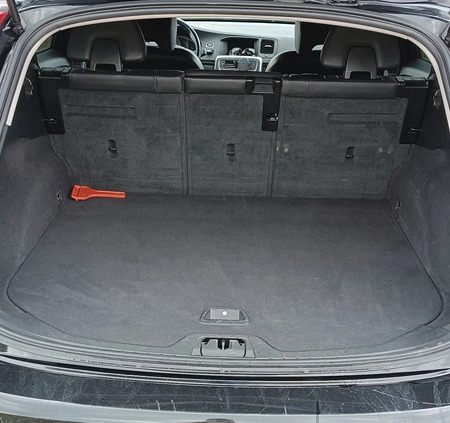 Volvo V60 cena 46500 przebieg: 197000, rok produkcji 2016 z Pyzdry małe 667